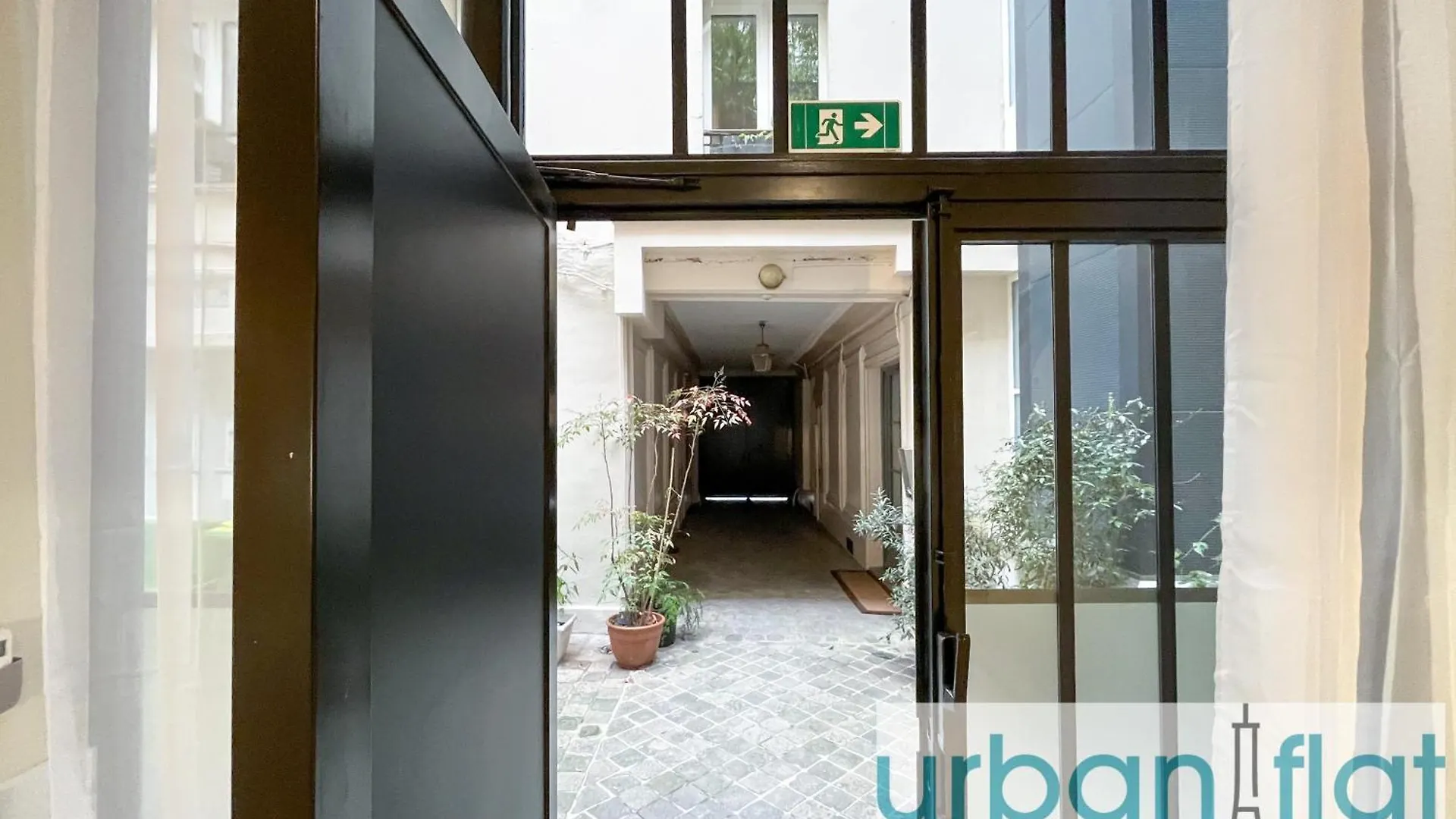 Apartment Urban Flat - 196 Saint Honore Paris