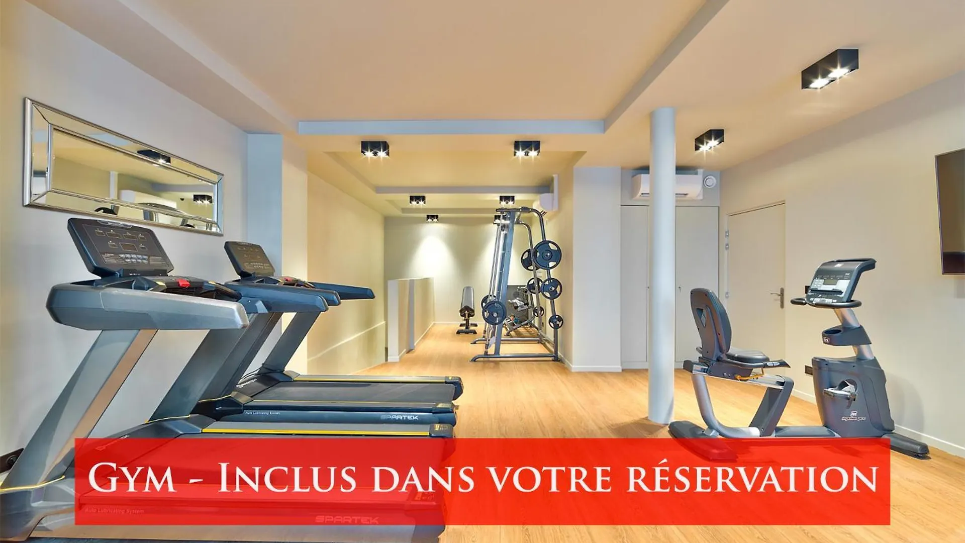 Urban Flat - 196 Saint Honore Paris 0*,