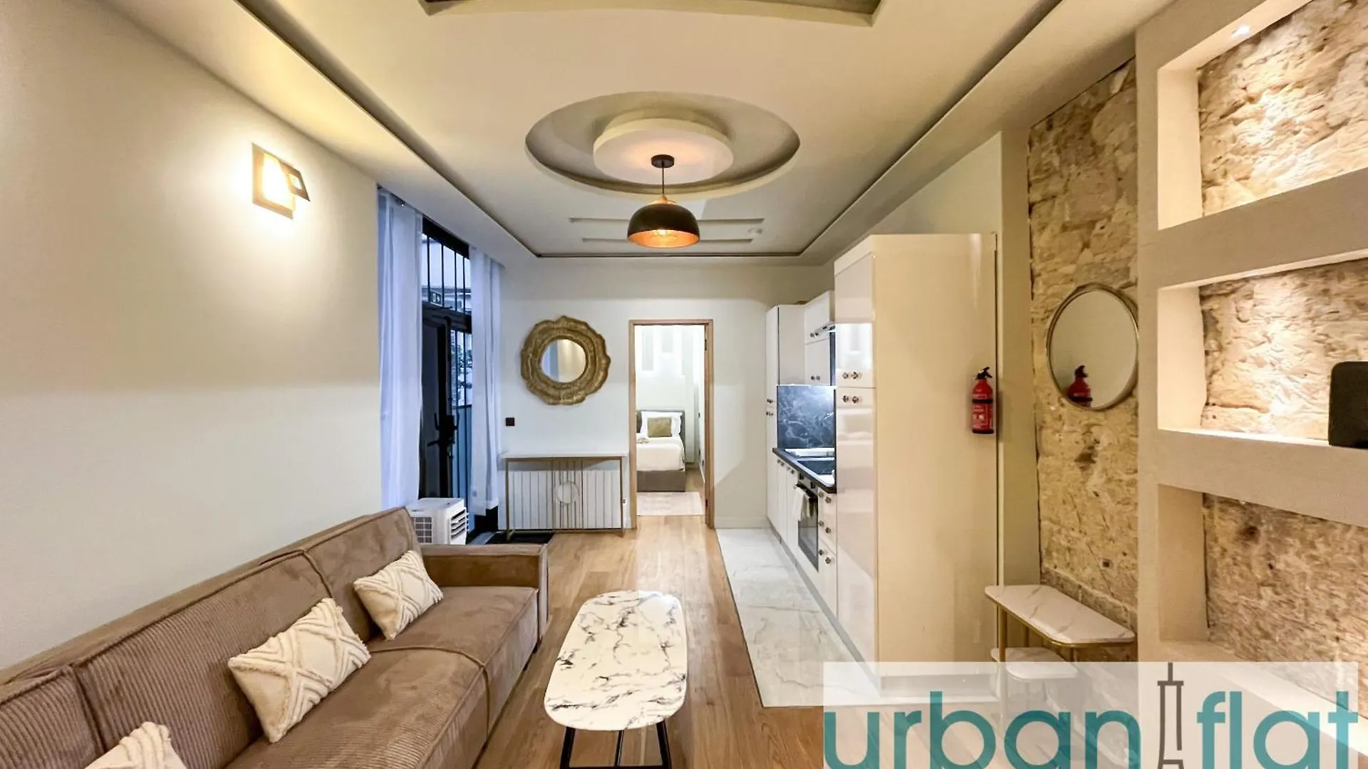 Urban Flat - 196 Saint Honore Paris Apartment