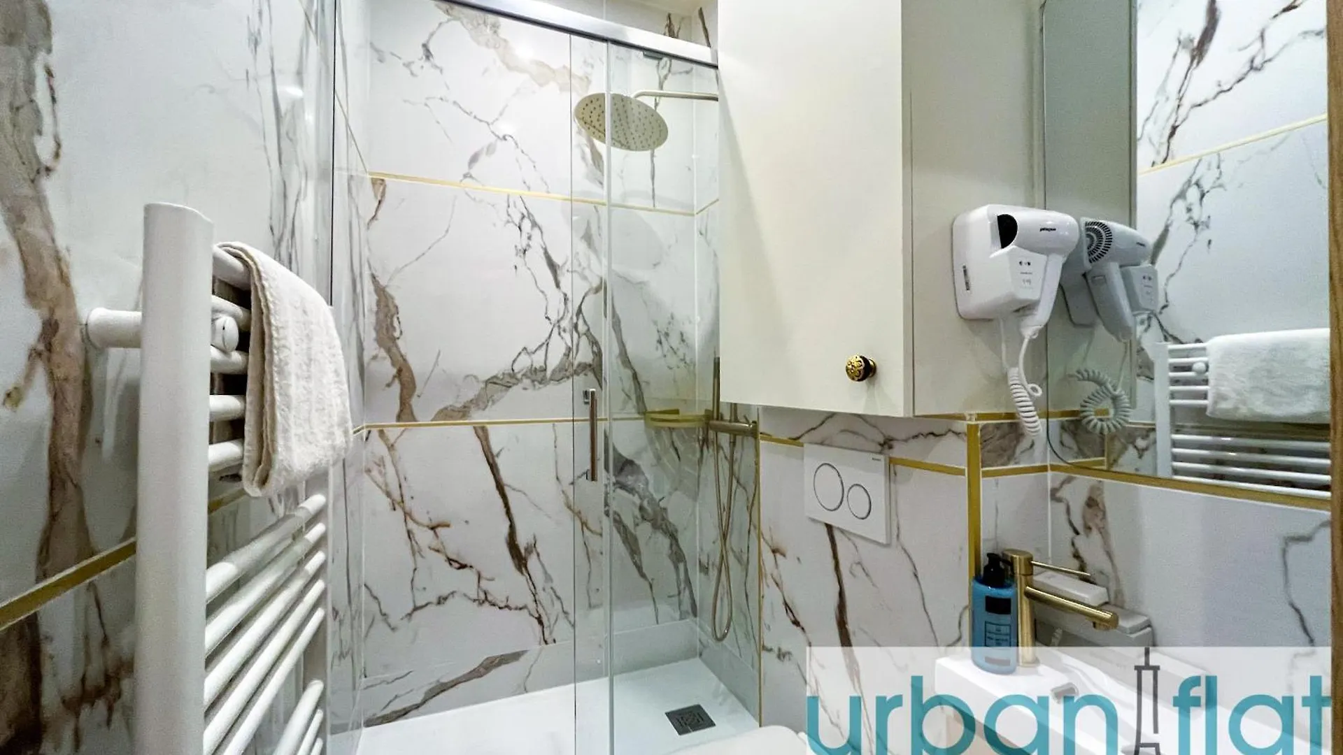 Urban Flat - 196 Saint Honore Paris Lägenhet